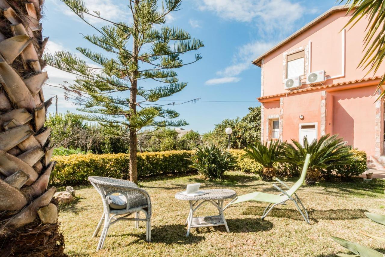 Villa Rosa Near The Sandy Beach, Parking & Wifi Ното Екстериор снимка