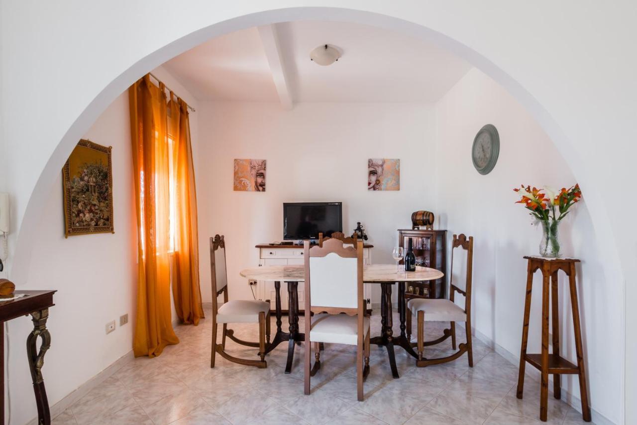 Villa Rosa Near The Sandy Beach, Parking & Wifi Ното Екстериор снимка